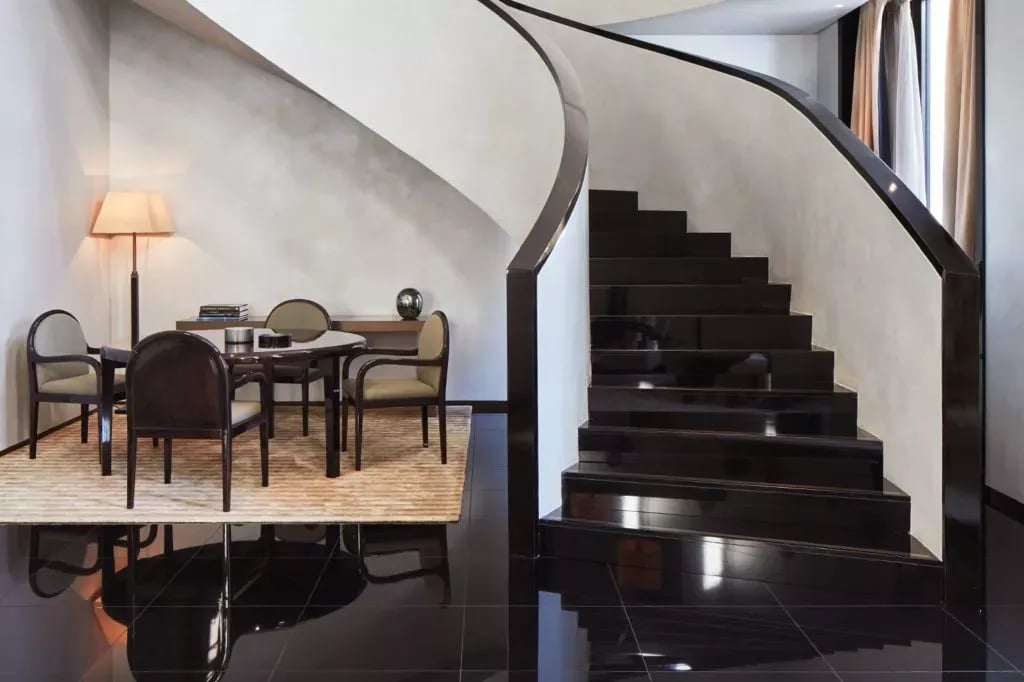 ARMANI SIGNATURE SUITES