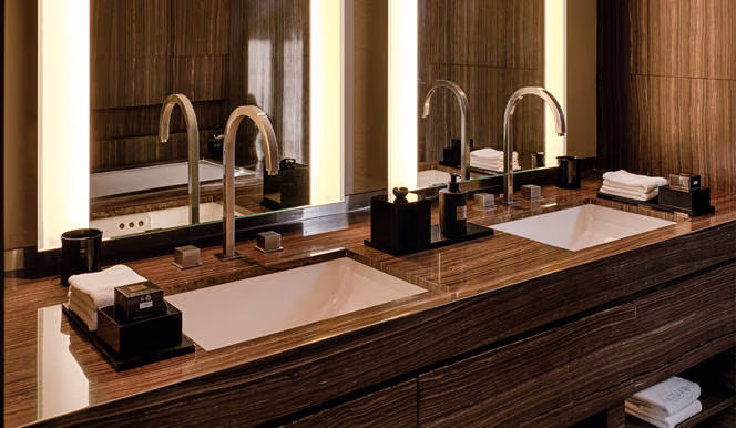 Armani Premiere Suite - Image 4