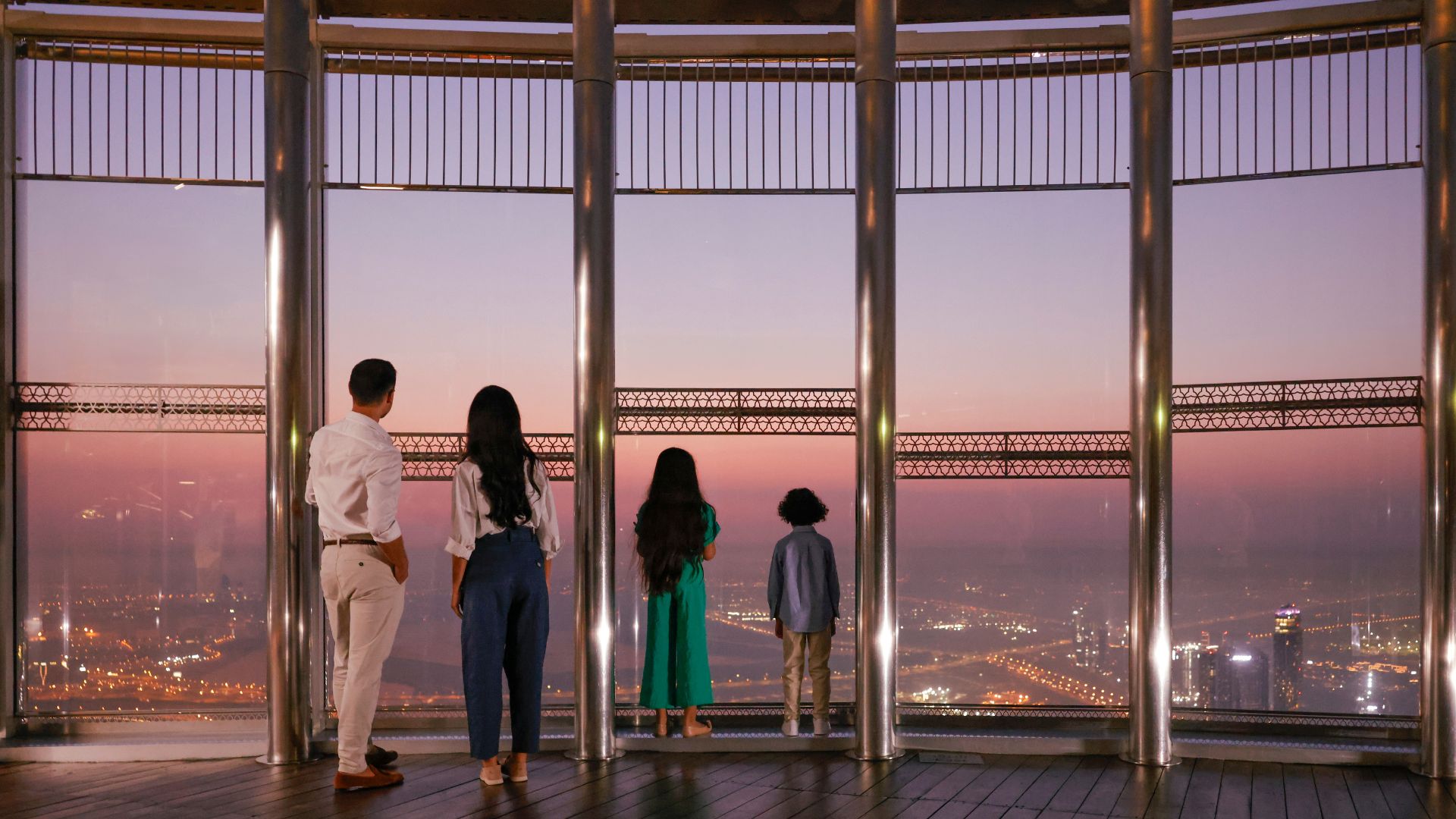 Image for Discover Iconic Nearby Activities Around the Dubai Fountain